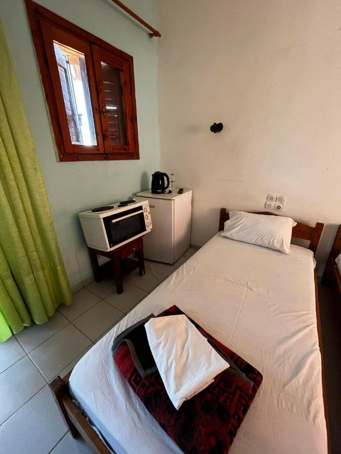 Selena Rooms Agia Galini Exteriör bild
